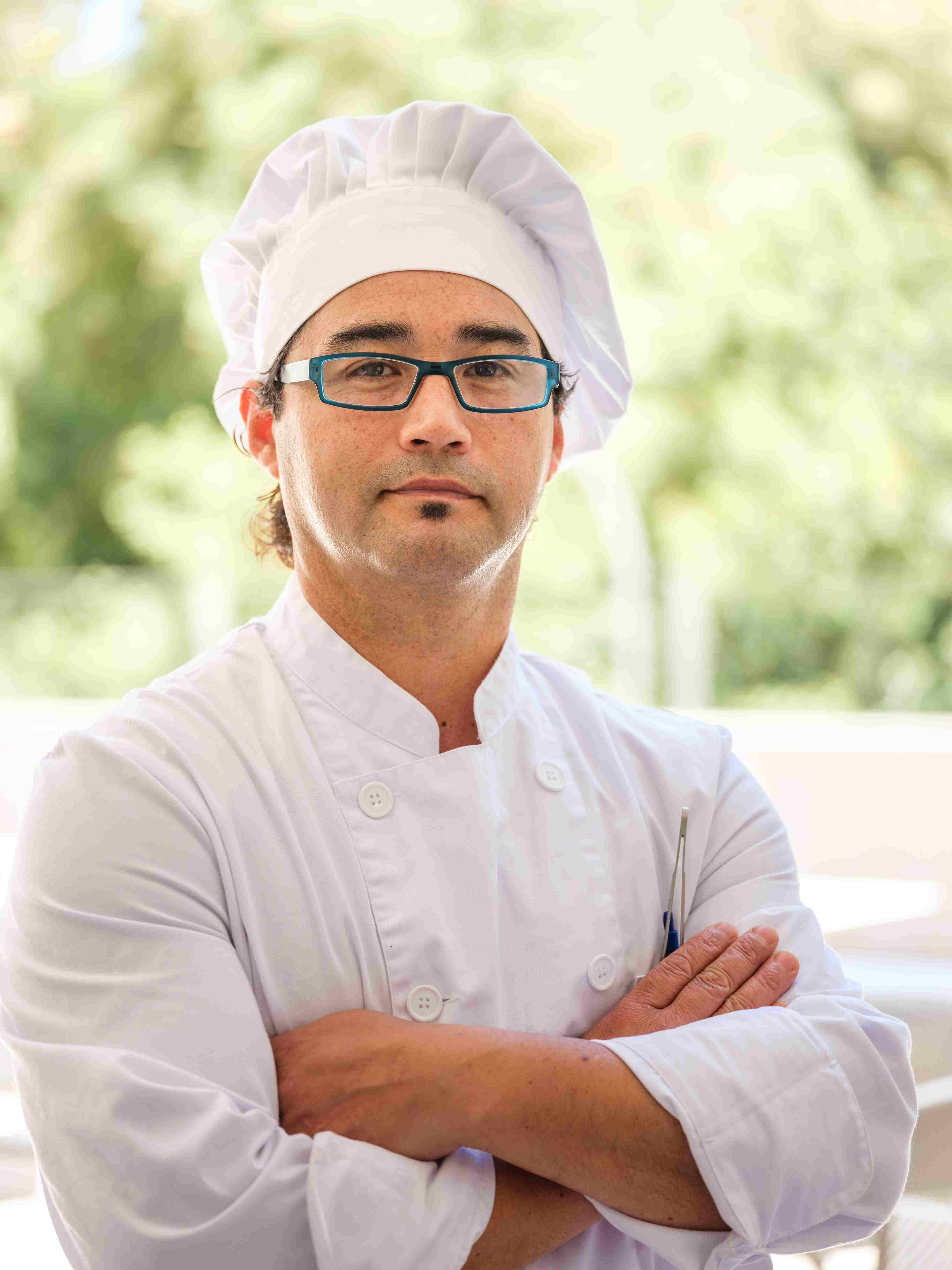 Martin Khan